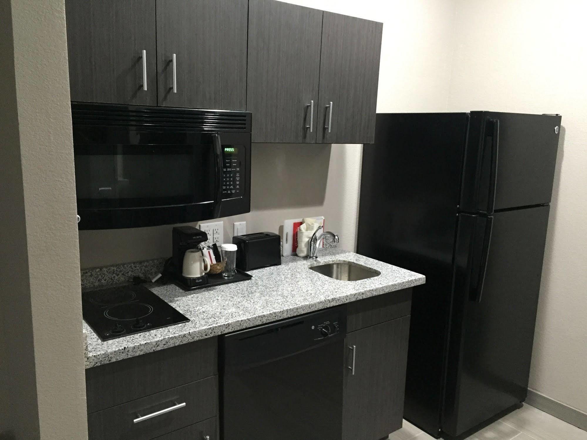 Mainstay Suites Odessa Eksteriør billede